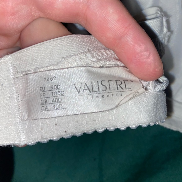 lacey underwire bra - Picture 2 of 3